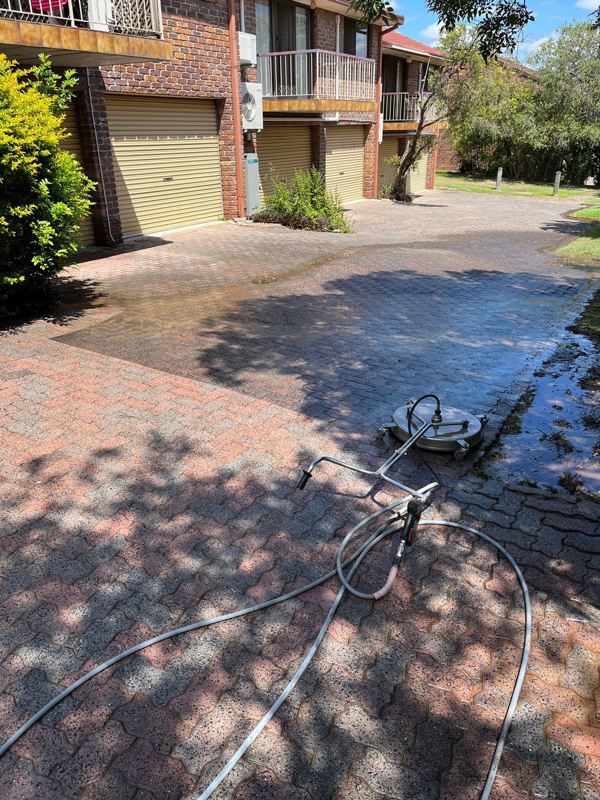 driveway body corporate pressure cleaning